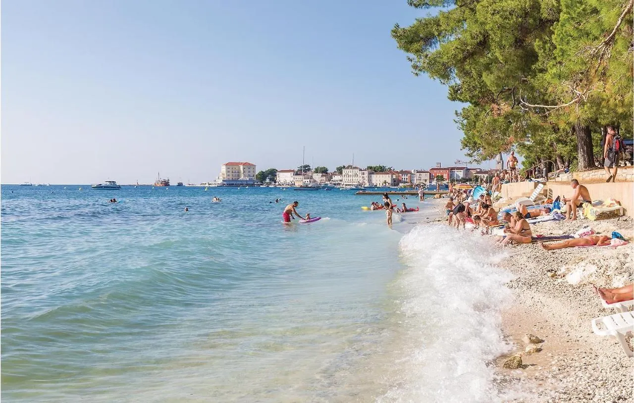 Beautiful Apartment In Porec With Wifi 0*,